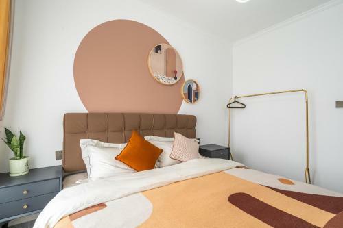 Locals Apartment House 34