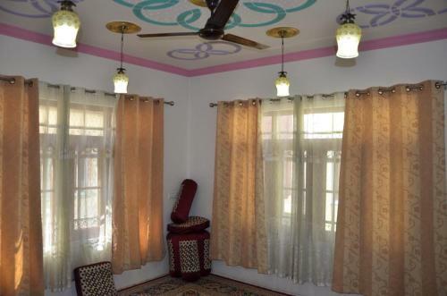 Bed & Breakfast Mir Manzil