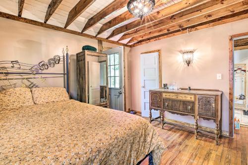 Decatur Escape With Hot Tub Less Than 4 Mi To Downtown