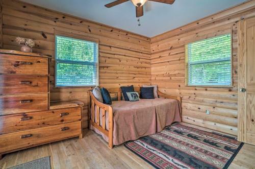 Peaceful Hiawassee Cabin With Wraparound Deck!