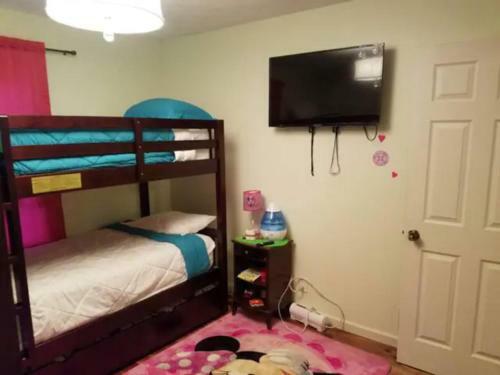 Large Home 35 Minutes To Atlanta