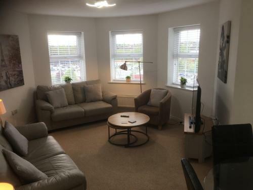 Beautiful 2 Bed Apartment