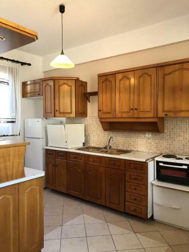 Nikos Family Apartment