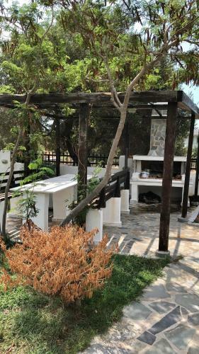 Joan Homes Korakas