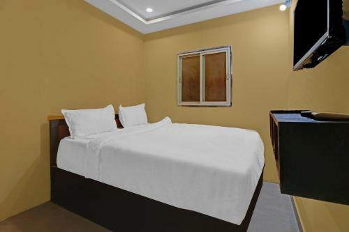 Oyo 89097 Hotel The Royal Inn