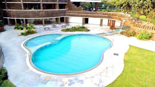 Hotel Seasons Park Resort