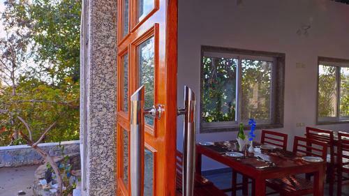 Takhat Villa By Shrigo Hotels