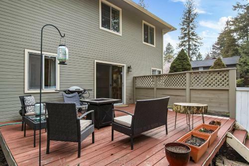 Ash Avenue Abode