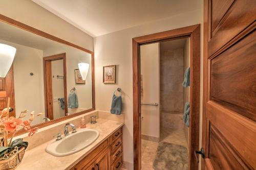 Tropical Escape With Pool Access, 1 Mi To Beach