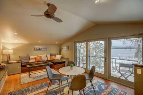 Mackinaw Manor By Casago Mccall - Donerightmanagement
