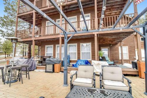River And Mountain View Retreat