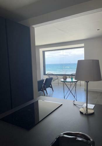 Casa L�a