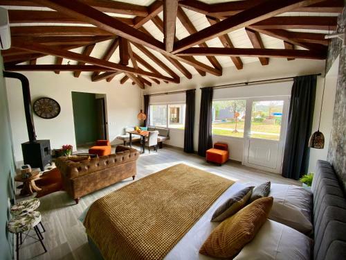 Villa Hylas Luxury Bed & Breakfast Kilada