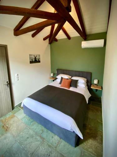 Villa Hylas Luxury Bed & Breakfast Kilada