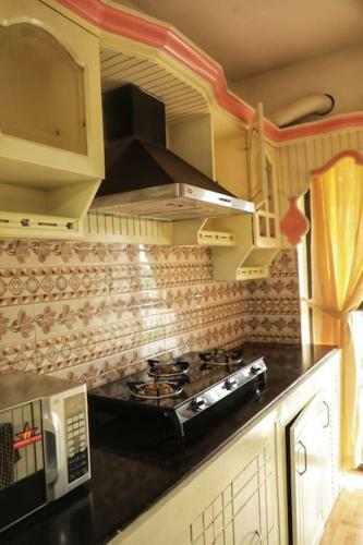Lovely 2-bedroom Apartment In Thiruvalla