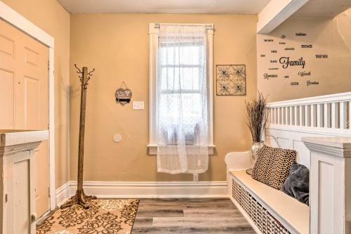 Charming Fort Wayne Home About 1 Mi To Downtown!