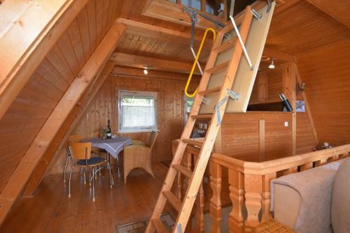 Finnh�tte Im Herzen Des Th�ringer Wald/ Haus Alwin