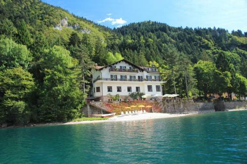 Lago Park Hotel