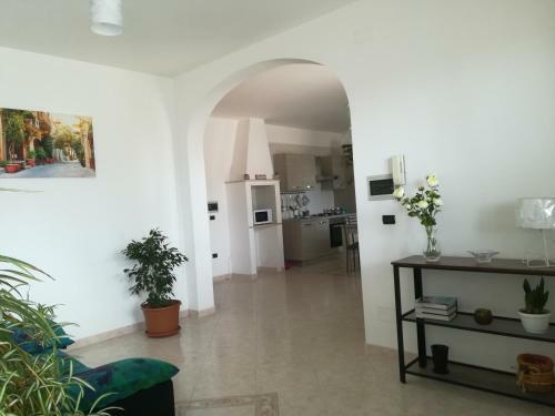 Bright First Floor Apartment A Few Km From The Sea