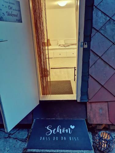 Finnh�tte Auf Einem Gro�en Grundst�ck Im Th�ringer Wald