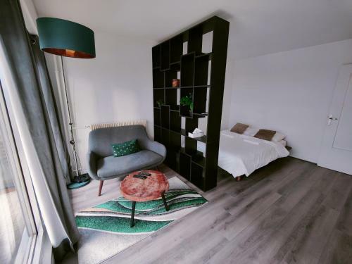 Apartamento Charmant Studio Au Coeur de La D�fense