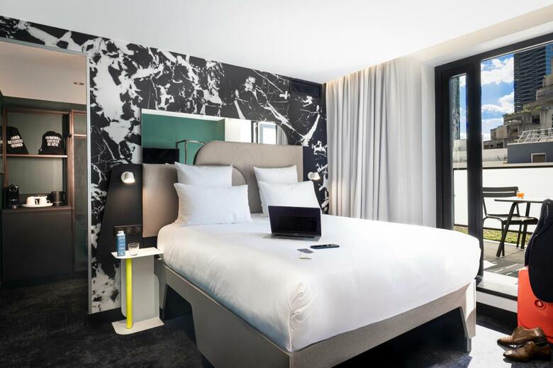 Hotel Tribe Paris La Defense Esplanade