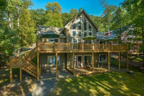 Time And Again Five-bedroom Holiday Home