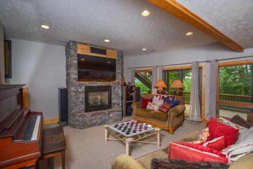 High Country Home (Aka Hootenanny)