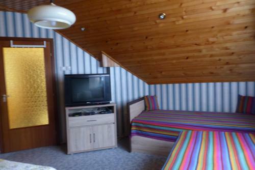 Orwa Vend�gh�z