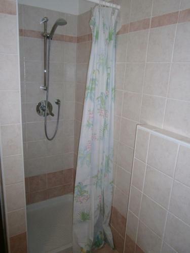 Apartamento Residence Cascata Varone