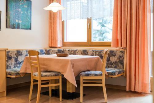 Aparthotel Residence Chalet Pinis