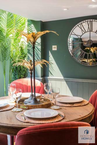 The Palm Retreat Marlow