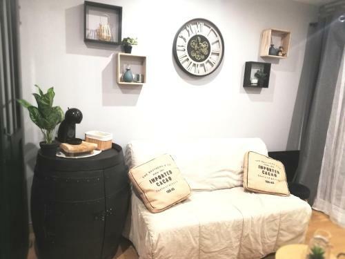 Hostal Studio Duplex Avec Entr�e Priv�e � 10mn De Disney