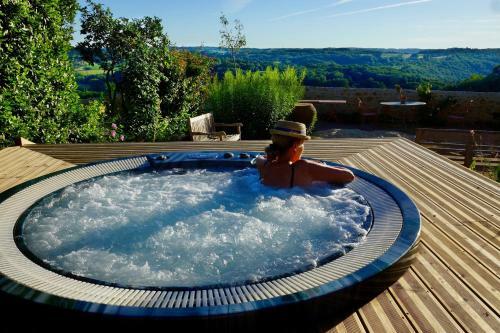 1 Logis � Domme - Holiday Home