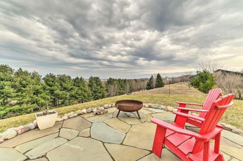 Bountiful Home With Fire Pit - Walk To Lake!