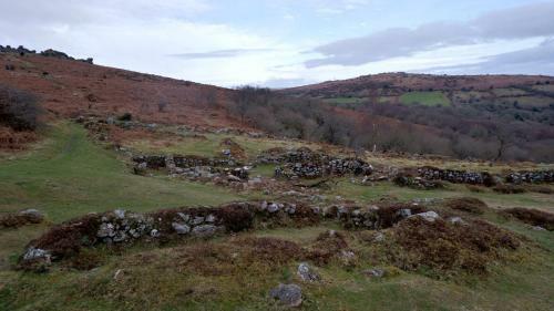 Quiet Double Bedroom In Lovely Dartmoor Village