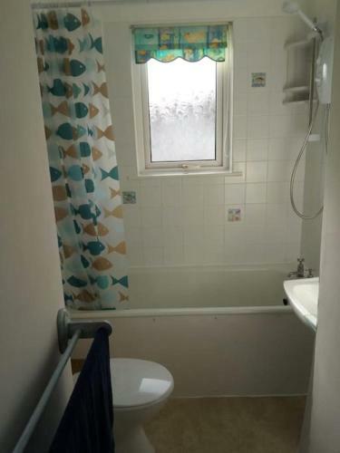 Apartment With Heated Pool & Close To Beach