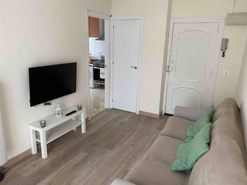 Apartamento Eysines 34 1 Izq, Cerca Playa de Salinas