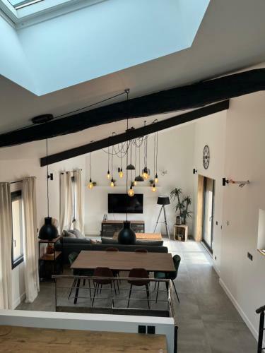 Maison Chaleureuse Avec Garage Privatif