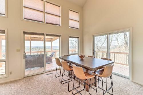 Eureka Springs Gem 2 Decks, Mtn And Lake Views
