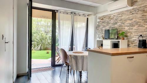 Apartamento L'acapulco : Front De Mer Fr�jus