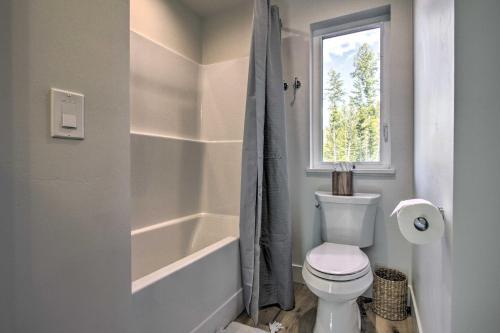 Modern And Newly Built Cabin Ski, Fish, Hike!
