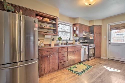 Boho-chic Home With Grill Less Than 1 Mi From Downtown!