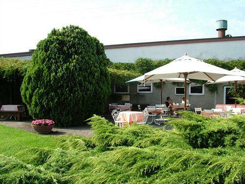 Golf Hotel