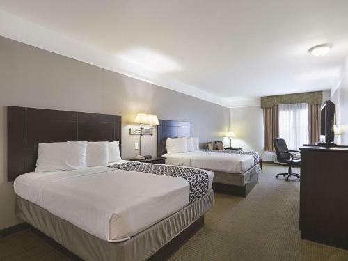 Hotel La Quinta By Wyndham Deer Park