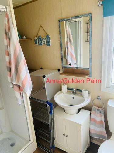 Golden Palm, 8 Berth Caravan