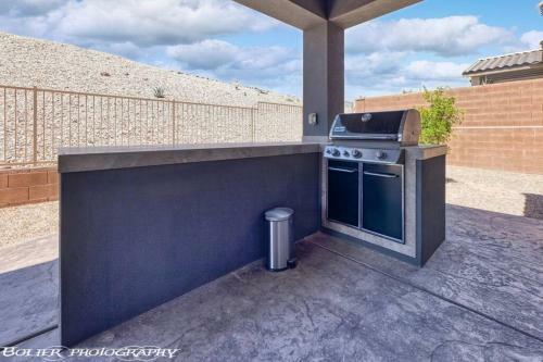 Beautiful Golf & Desert Recreation Vacation Home.