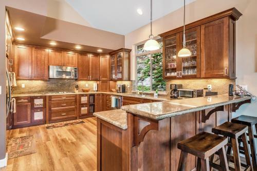 Luxury Retreat At Heavenly