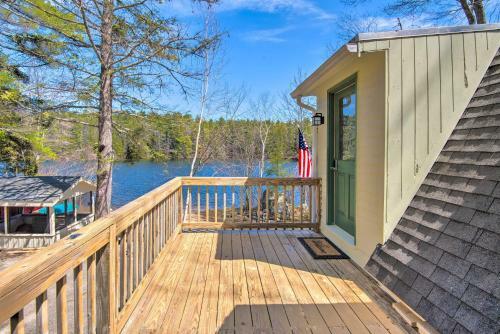 Lakefront Retreat With Kayaks, Grill, Fire Pit!