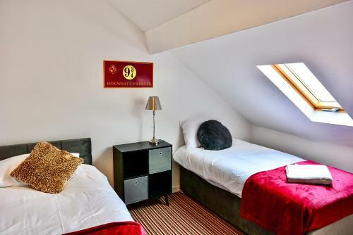Inviting 3-bed House In Swansea